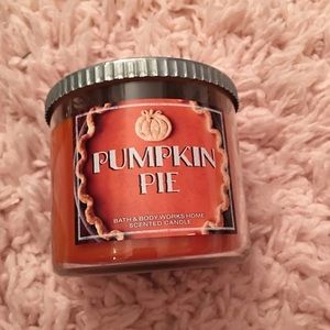 Bath & Body Works Pumpkin Pie 3-Wick Candle
